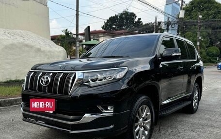 Toyota Land Cruiser Prado 150 рестайлинг 2, 2020 год, 7 211 000 рублей, 2 фотография