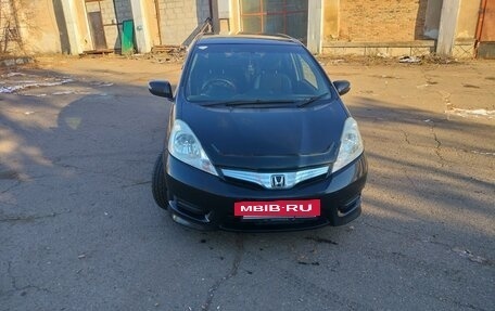 Honda Fit Shuttle I рестайлинг, 2012 год, 1 100 000 рублей, 2 фотография