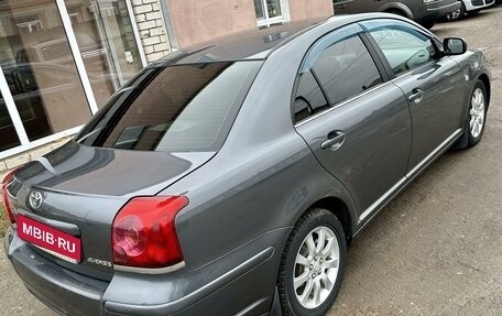 Toyota Avensis III рестайлинг, 2005 год, 1 045 000 рублей, 3 фотография