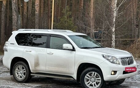 Toyota Land Cruiser Prado 150 рестайлинг 2, 2011 год, 4 090 000 рублей, 3 фотография