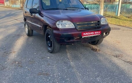 Chevrolet Niva I рестайлинг, 2005 год, 250 000 рублей, 2 фотография