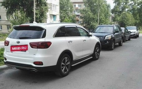 KIA Sorento III Prime рестайлинг, 2018 год, 3 300 000 рублей, 2 фотография