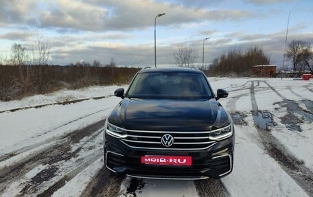 Volkswagen Tiguan II, 2023 год, 6 200 000 рублей, 6 фотография