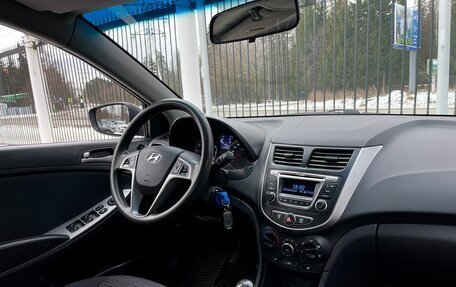 Hyundai Solaris II рестайлинг, 2015 год, 1 149 000 рублей, 9 фотография