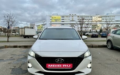 Hyundai Solaris II рестайлинг, 2021 год, 1 410 000 рублей, 2 фотография