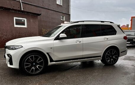 BMW X7, 2021 год, 9 300 000 рублей, 4 фотография