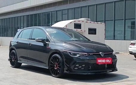 Volkswagen Golf GTI, 2021 год, 2 600 200 рублей, 2 фотография