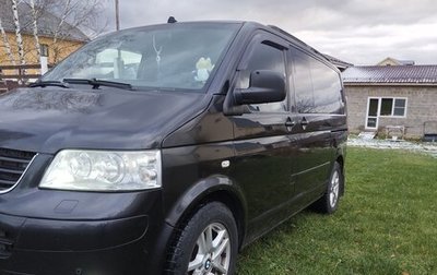 Volkswagen Multivan T5, 2005 год, 1 930 000 рублей, 1 фотография