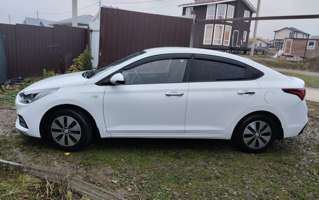 Hyundai Solaris II рестайлинг, 2017 год, 1 250 000 рублей, 1 фотография