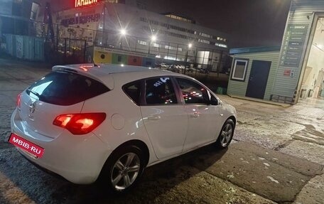 Opel Astra J, 2011 год, 600 000 рублей, 5 фотография