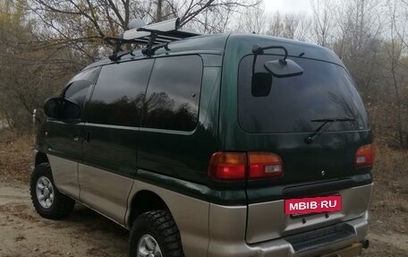 Mitsubishi Delica IV, 1998 год, 1 200 000 рублей, 8 фотография