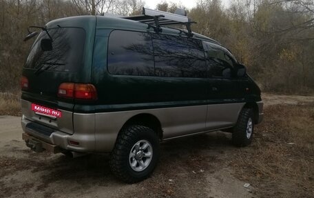 Mitsubishi Delica IV, 1998 год, 1 200 000 рублей, 10 фотография