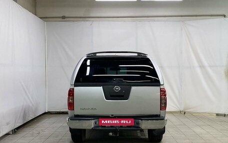 Nissan Navara (Frontier), 2011 год, 1 600 000 рублей, 6 фотография