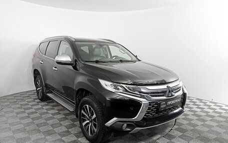 Mitsubishi Pajero Sport III рестайлинг, 2018 год, 2 565 000 рублей, 3 фотография