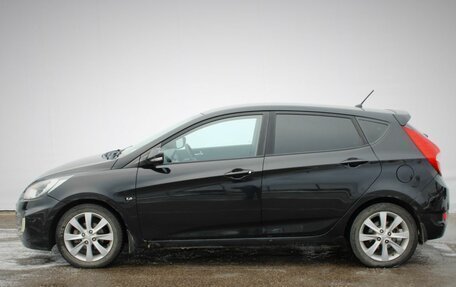 Hyundai Solaris II рестайлинг, 2011 год, 780 000 рублей, 4 фотография