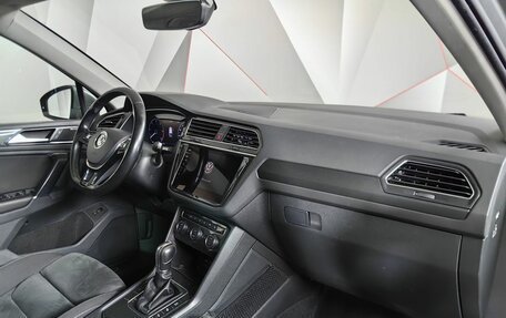 Volkswagen Tiguan II, 2017 год, 2 438 000 рублей, 9 фотография