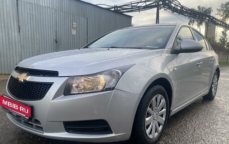 Chevrolet Cruze II, 2012 год, 890 000 рублей, 3 фотография