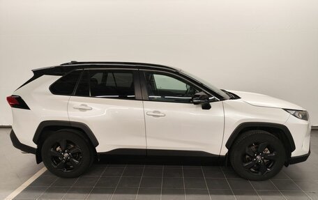 Toyota RAV4, 2021 год, 3 849 000 рублей, 6 фотография