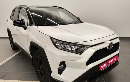 Toyota RAV4, 2021 год, 3 849 000 рублей, 7 фотография