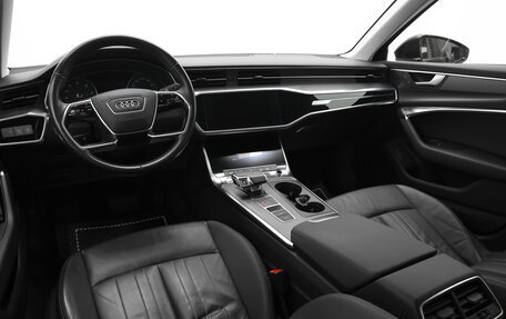 Audi A6, 2019 год, 4 050 000 рублей, 24 фотография