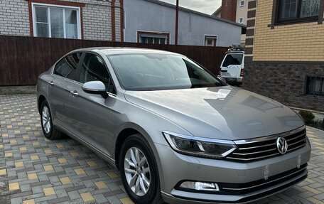 Volkswagen Passat B8 рестайлинг, 2015 год, 1 430 000 рублей, 3 фотография