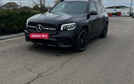 Mercedes-Benz GLB, 2021 год, 4 200 000 рублей, 3 фотография