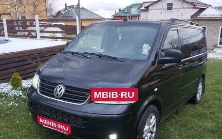 Volkswagen Multivan T5, 2005 год, 1 930 000 рублей, 3 фотография