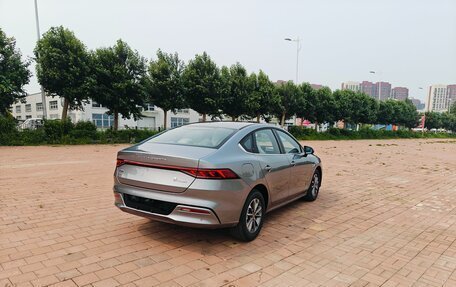 BYD Qin, 2024 год, 2 100 000 рублей, 13 фотография