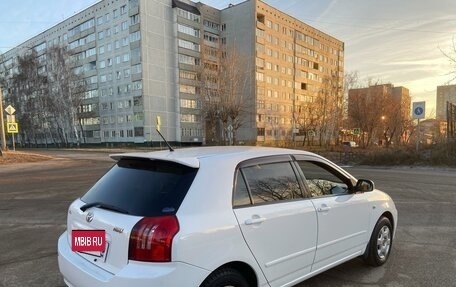 Toyota Corolla, 2003 год, 675 000 рублей, 3 фотография