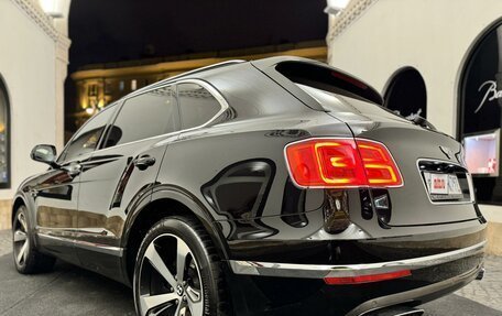 Bentley Bentayga I, 2016 год, 7 995 000 рублей, 7 фотография