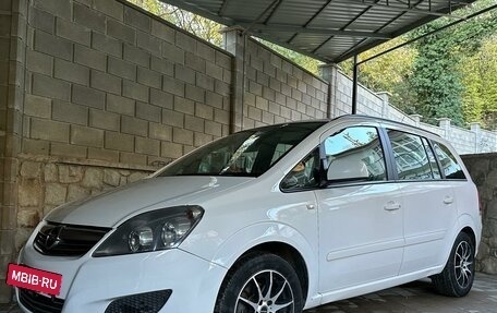 Opel Zafira B, 2012 год, 1 175 000 рублей, 8 фотография