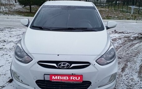 Hyundai Solaris II рестайлинг, 2012 год, 770 000 рублей, 4 фотография