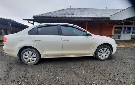 Volkswagen Jetta VI, 2013 год, 1 300 000 рублей, 3 фотография