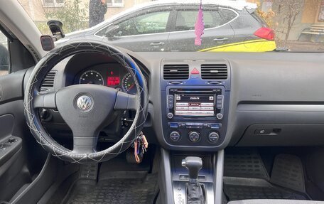 Volkswagen Jetta VI, 2008 год, 750 000 рублей, 13 фотография