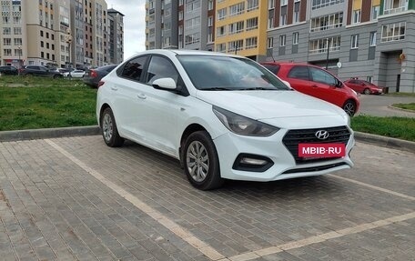 Hyundai Solaris II рестайлинг, 2017 год, 955 000 рублей, 2 фотография