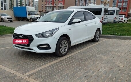 Hyundai Solaris II рестайлинг, 2017 год, 955 000 рублей, 4 фотография