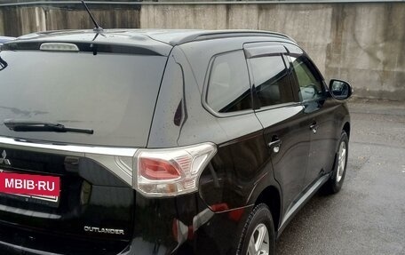 Mitsubishi Outlander III рестайлинг 3, 2012 год, 1 495 000 рублей, 3 фотография