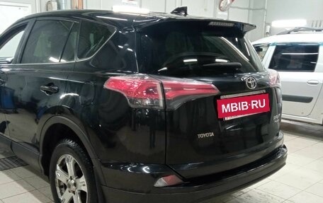 Toyota RAV4, 2016 год, 2 300 000 рублей, 4 фотография