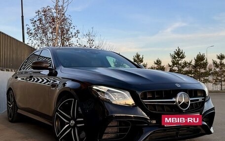 Mercedes-Benz E-Класс AMG, 2018 год, 8 000 000 рублей, 23 фотография