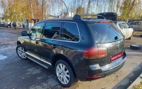 Volkswagen Touareg III, 2004 год, 670 000 рублей, 1 фотография