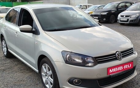 Volkswagen Polo VI (EU Market), 2011 год, 700 000 рублей, 3 фотография