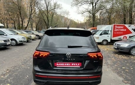 Volkswagen Tiguan II, 2021 год, 4 880 000 рублей, 4 фотография