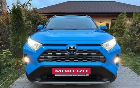 Toyota RAV4, 2020 год, 3 480 000 рублей, 32 фотография