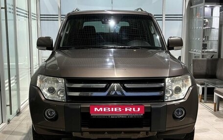 Mitsubishi Pajero IV, 2011 год, 1 989 000 рублей, 2 фотография