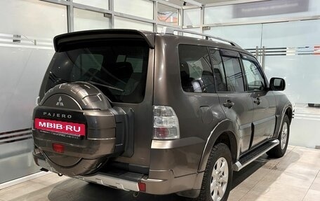 Mitsubishi Pajero IV, 2011 год, 1 989 000 рублей, 4 фотография