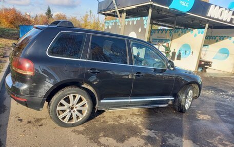 Volkswagen Touareg III, 2004 год, 670 000 рублей, 11 фотография