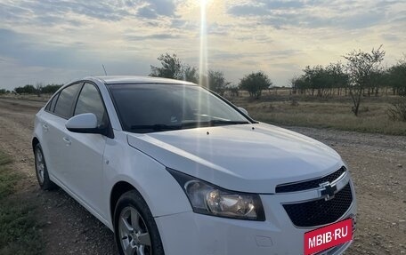 Chevrolet Cruze II, 2012 год, 825 000 рублей, 4 фотография