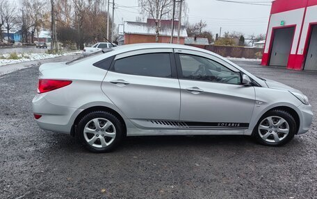 Hyundai Solaris II рестайлинг, 2013 год, 990 000 рублей, 12 фотография