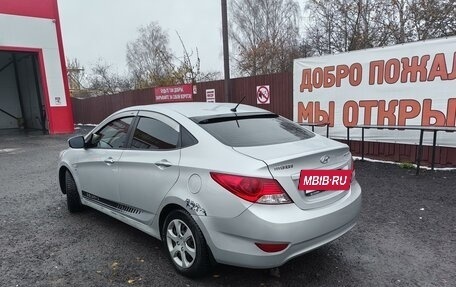 Hyundai Solaris II рестайлинг, 2013 год, 990 000 рублей, 17 фотография