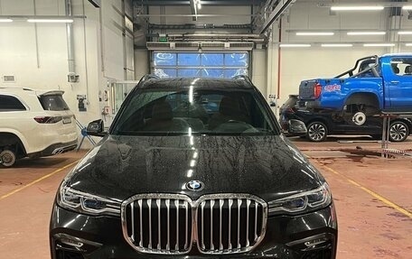 BMW X7, 2020 год, 9 000 000 рублей, 3 фотография